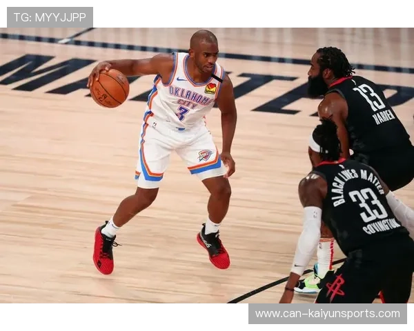 琑员（注：球员）如何通过录像分析提升决策，球队录像分析师